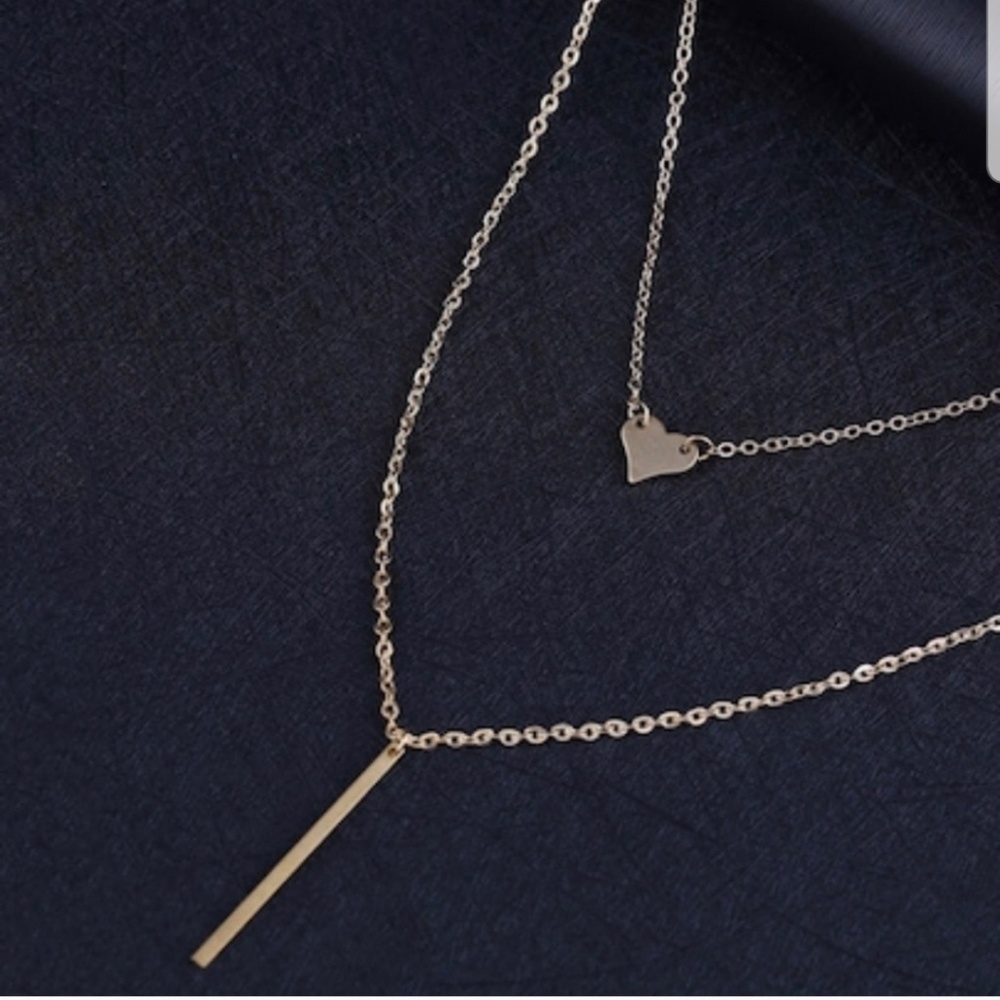 🌷Gold layered dainty heart bar necklace